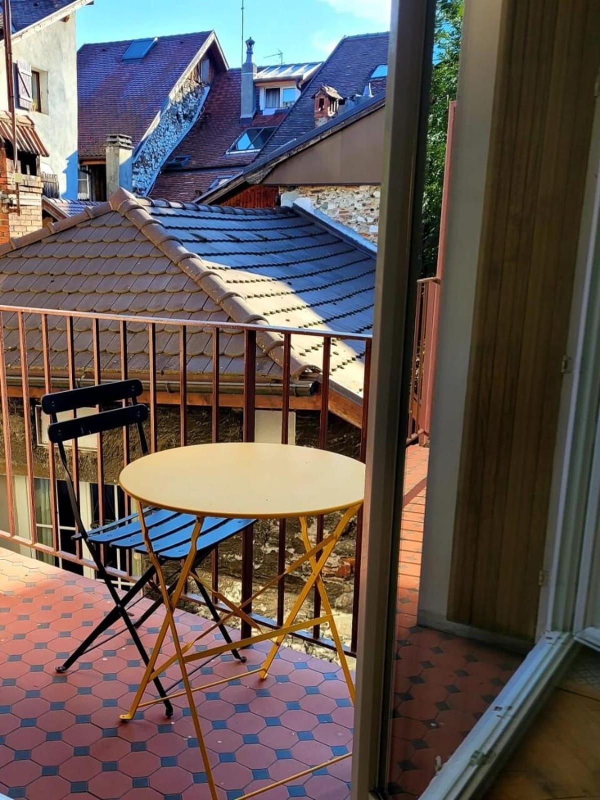 Cozy Along The River - Downtown & Terrace - 4 Annecy Esterno foto